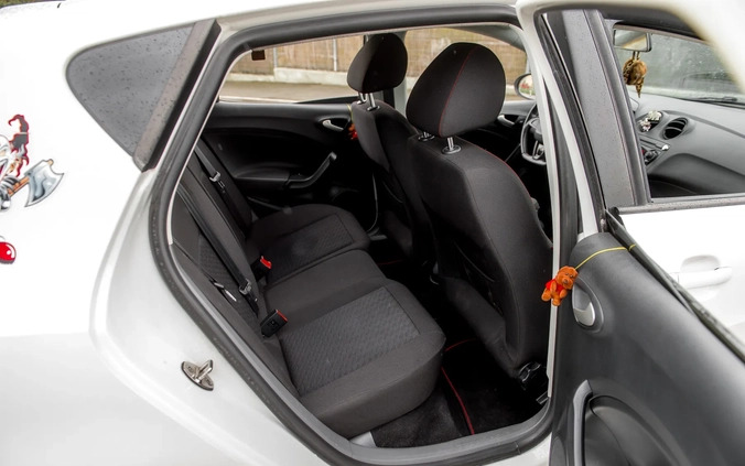 Seat Ibiza cena 26800 przebieg: 183584, rok produkcji 2010 z Radom małe 191